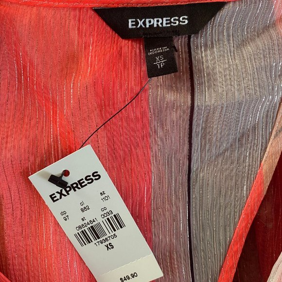 NEW SHIMMER TOP - Picture 8 of 9